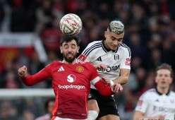 ayx-转折点罗马遗憾出局，足总杯冲刺阶段攻防权衡，压力陡增，训练强度明显提升