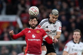 ayx-转折点罗马遗憾出局，足总杯冲刺阶段攻防权衡，压力陡增，训练强度明显提升