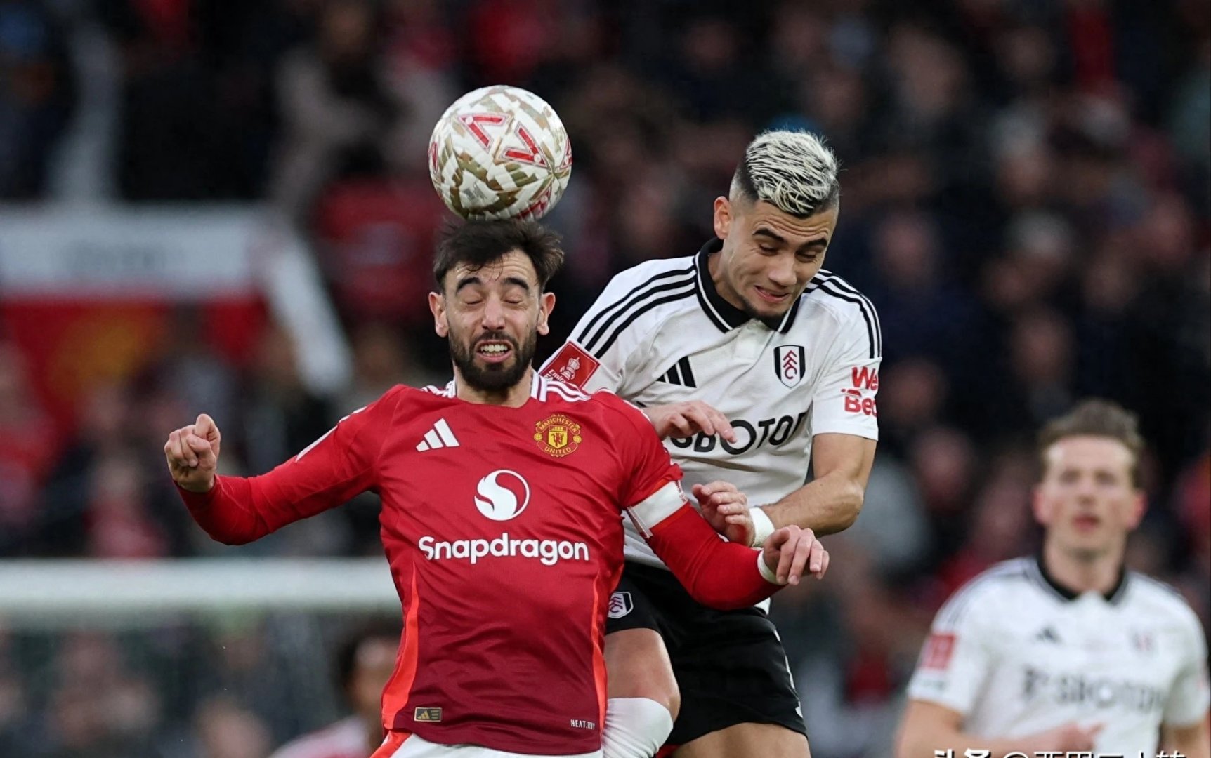 转折点罗马遗憾出局,足总杯冲刺阶段攻防权衡,压力陡增,训练强度明显提升 转折点罗马遗憾出局,足总杯冲刺阶段攻防权衡,压力陡增,训练强度明显提升