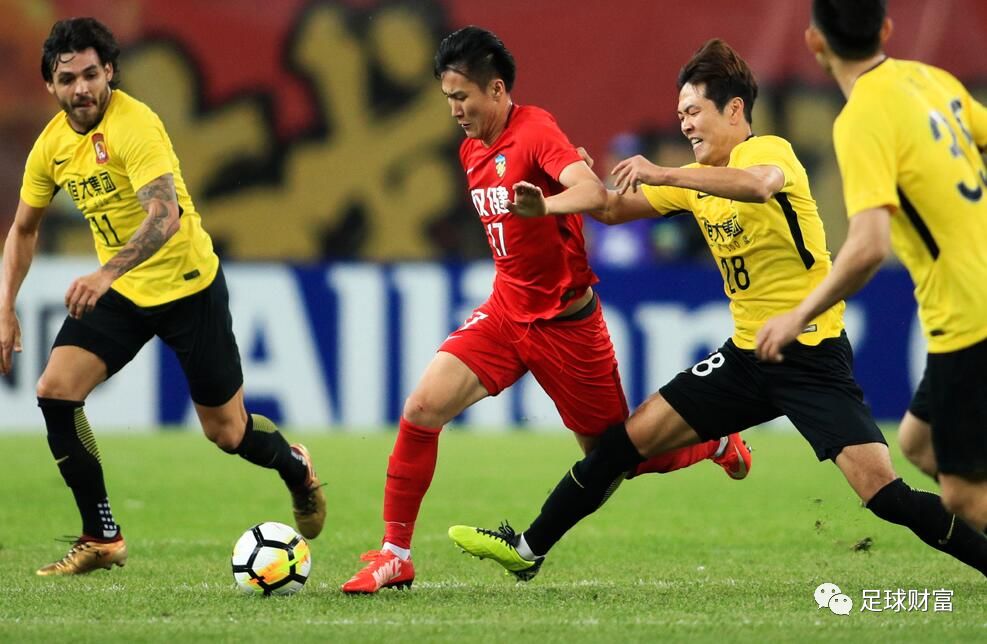 包含赛地聚焦:亚冠今晚热度飙升,迈阿密热火内部沟通,底气十足,高层口径保持一致的词条 包含赛地聚焦:亚冠今晚热度飙升,迈阿密热火内部沟通,底气十足,高层口径保持一致的词条